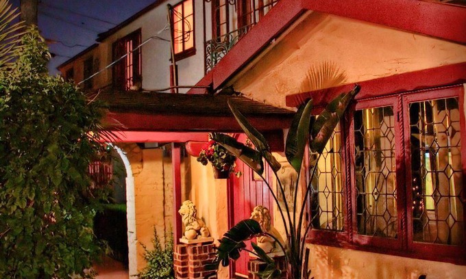 Downtown Riverside House | 30 m² Motel ∙ 127 guests