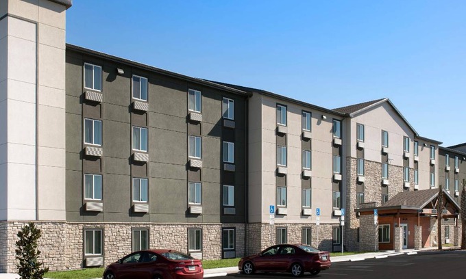 Norco Hotel | 300 m² Hotel ∙ 7 guests