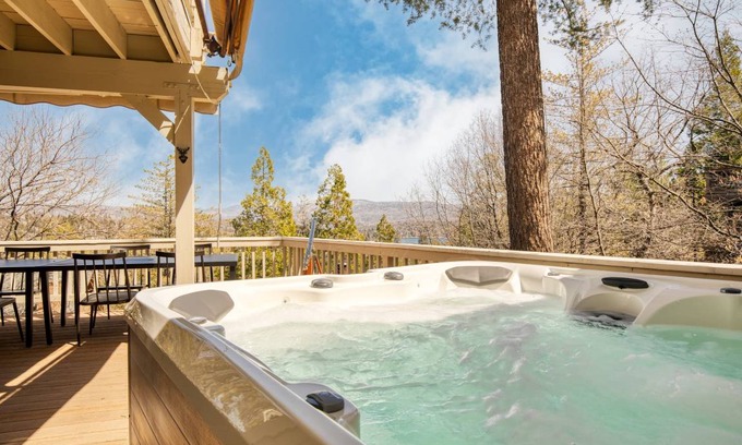 Lake Arrowhead House | 301 m² House ∙ 6 bedrooms ∙ 12 guests
