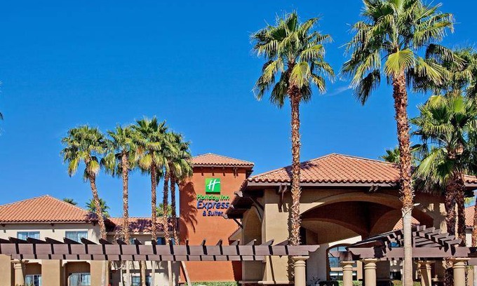 Magnesia Falls Cove Hotel | 35 m² Hotel ∙ 127 guests