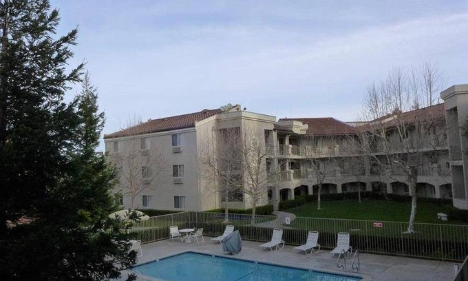 Rohnert Park Hotel | 35 m² Motel ∙ 10 guests
