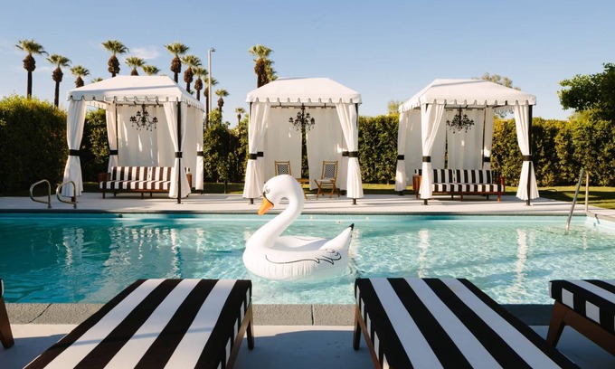 Warm Sands Hotel | 37 m² Hotel ∙ 1 bedroom ∙ 2 guests