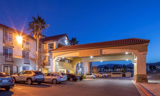 Palmdale Hotel | 37 m² Hotel ∙ 127 guests