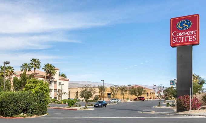 Palm Desert Hotel | 37 m² Hotel ∙ 127 guests