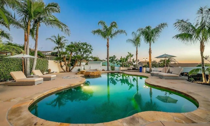 Olde Carlsbad House | 386 m² House ∙ 5 bedrooms ∙ 11 guests