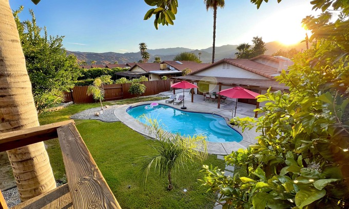 Cathedral City House | 4 bedroom/3 full bath pet friendly modern house.