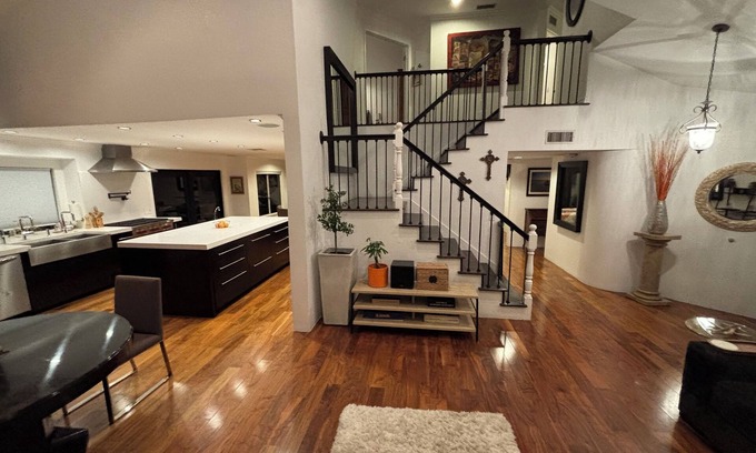 Stevenson Ranch House | 4-bedroom house in wonderful Stevenson Ranch with WiFi, AC