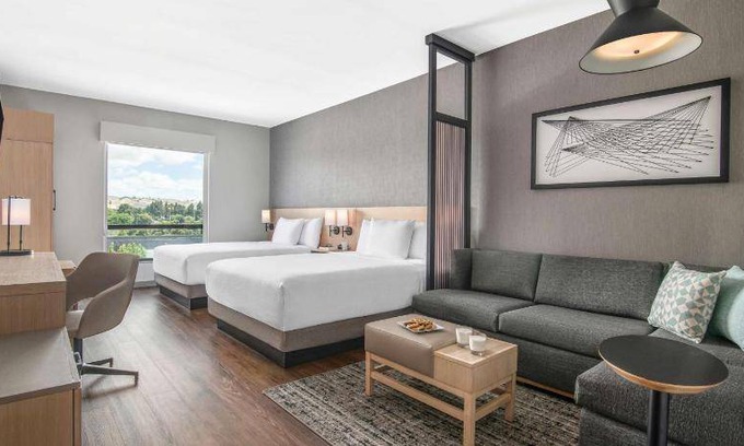 Newark Hotel | 40 m² Hotel ∙ 6 guests