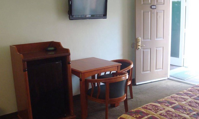 Fairfax District Hotel | 400 m² Motel ∙ 127 guests