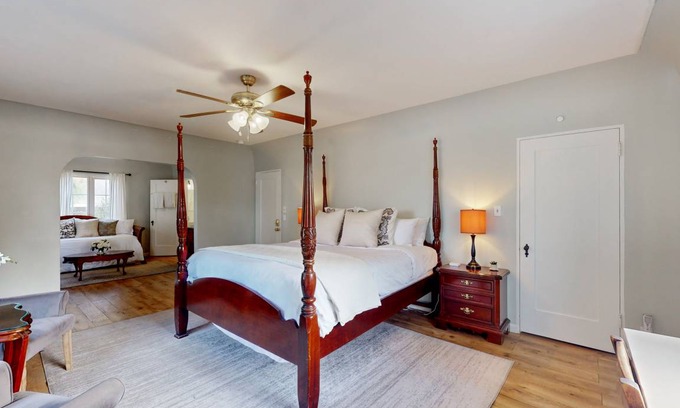 East Beach Hotel | 41 m² Hotel ∙ 1 bedroom ∙ 4 guests