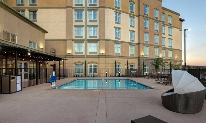 Valencia Hotel | 42 m² Hotel ∙ 2 bedrooms ∙ 127 guests
