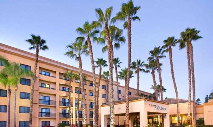 Laguna Hills Hotel | 43 m² Hotel ∙ 127 guests