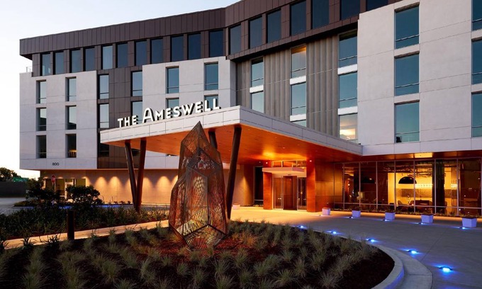 North Whisman Hotel | 475 m² Hotel ∙ 127 guests