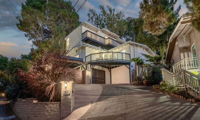Tamalpais-Homestead Valley House | 4BR Retreat near Muir Woods w/ Hot Tub & Views