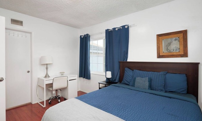 Bassett House | 5 BD with Natural Lighting, AC, W/D