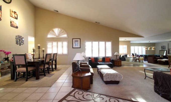 Palm Desert House | 5 bedroom Pool Home Private Gated Community Tennis Pickle Ball