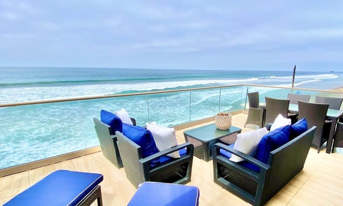 South Oceanside House | 5 BR with Stunning Ocean Views with Fire Ring, Walk to Restaurants