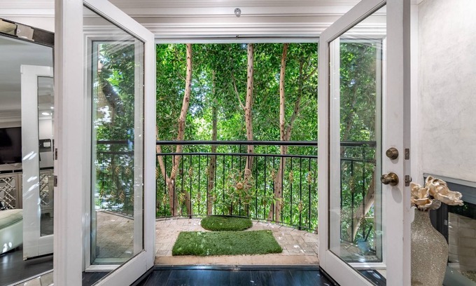 Los Angeles House | 5 min to Universal or Hollywood Sign Pets Ok