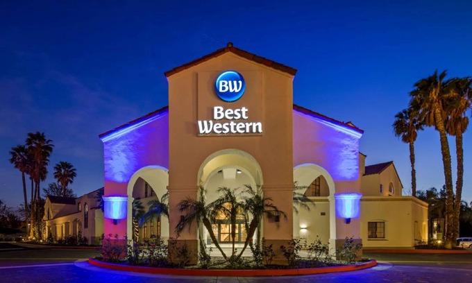 Simi Valley Hotel | 51 m² Hotel ∙ 127 guests