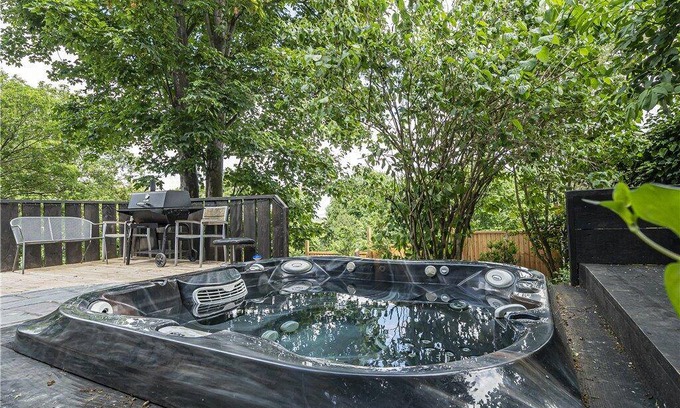 Belvedere House | 545 m² House ∙ 5 bedrooms ∙ 12 guests