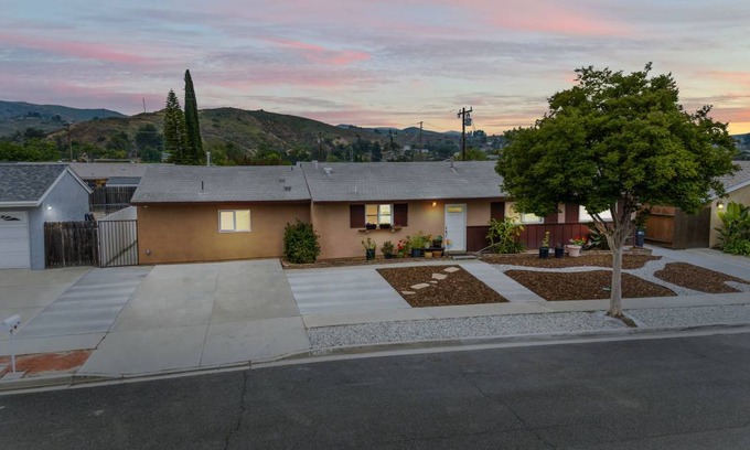 Simi Valley Apartment | 56 m² Apartment ∙ 1 bedroom ∙ 2 guests