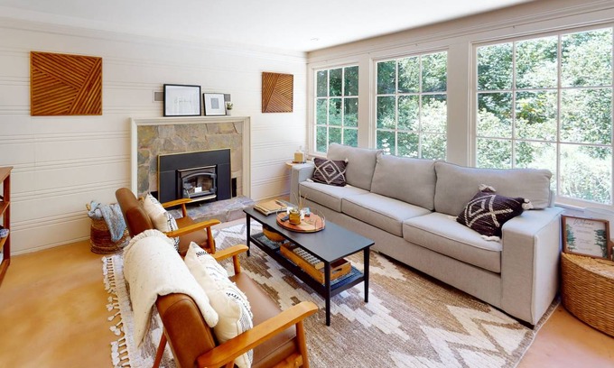 Forestville House | 56 m² House ∙ 2 bedrooms ∙ 4 guests