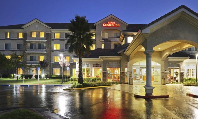 Rancho Cucamonga Hotel | 60 m² Hotel ∙ 127 guests