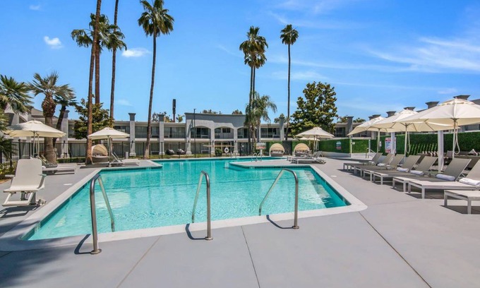 Bakersfield Hotel | 61 m² Hotel ∙ 127 guests
