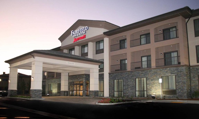 Tehachapi Hotel | 63 m² Hotel ∙ 127 guests