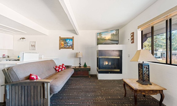 The Village Hotel | 65 m² Hotel ∙ 1 bedroom ∙ 4 guests