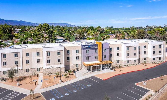 Corona Hotel | 65 m² Hotel ∙ 4 guests