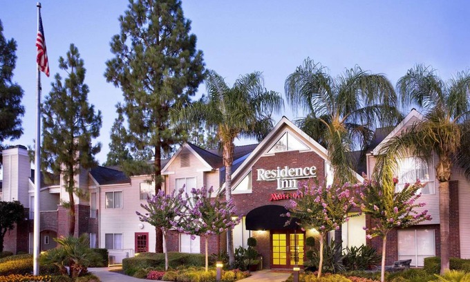 West Park Community Hotel | 68 m² Hotel ∙ 127 guests