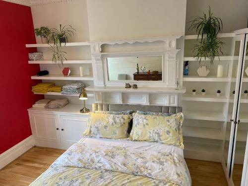 Kilburn Apartment | 70 m² Apartment ∙ 2 bedrooms ∙ 10 guests
