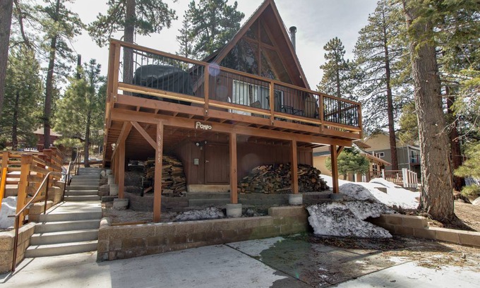 Boulder Bay Cabin | 70 m² Cabin ∙ 1 bedroom ∙ 4 guests