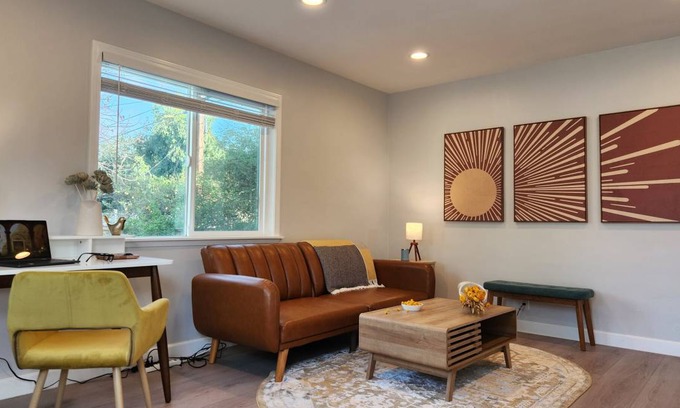 Rosemead House | 70 m² House ∙ 2 bedrooms ∙ 4 guests