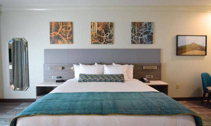Blue Lake Hotel | 74 m² Hotel ∙ 127 guests