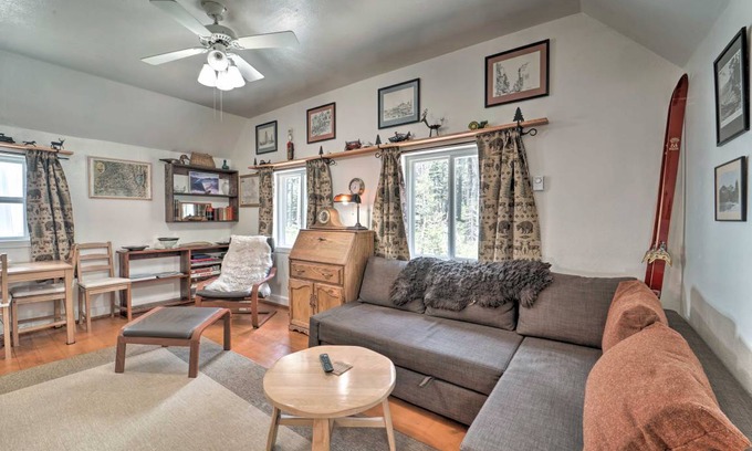Soda Springs House | 78 m² House ∙ 2 bedrooms ∙ 4 guests