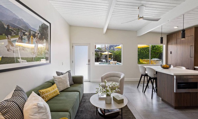 Historic Tennis Club Condo | 79 m² Condo ∙ 1 bedroom ∙ 2 guests