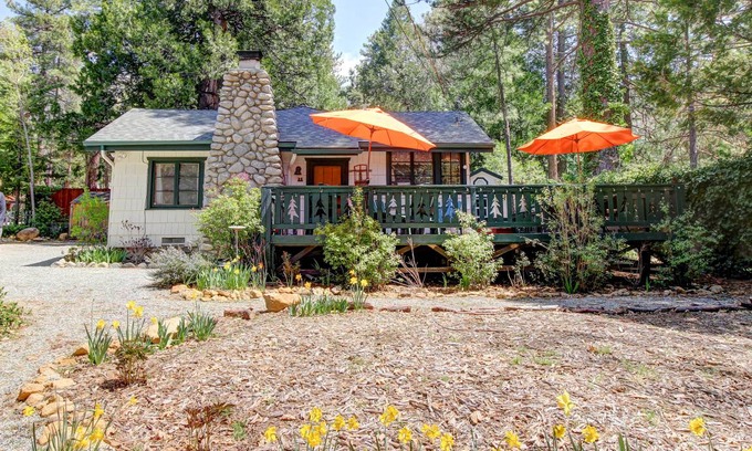 Idyllwild House | 85 m² House ∙ 2 bedrooms ∙ 4 guests