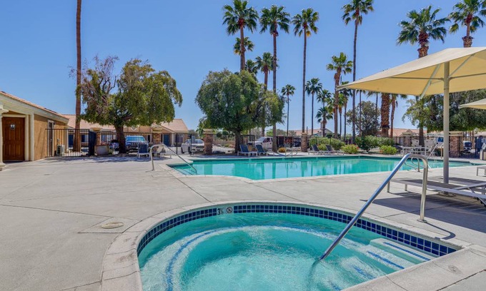 Palm Desert Apartment | 89 m² Apartment ∙ 2 bedrooms ∙ 4 guests