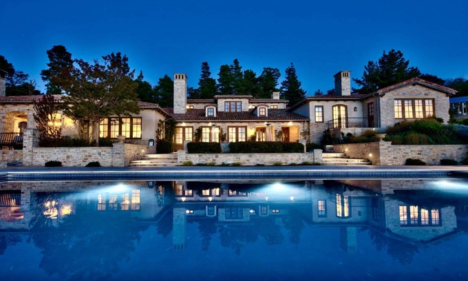 Carmel Villa | 920 m² Villa ∙ 8 bedrooms ∙ 20 guests