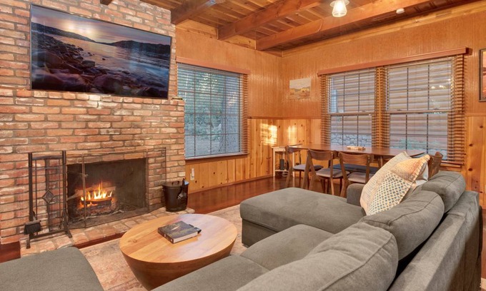 Moonridge Cabin | 96 m² Cabin ∙ 3 bedrooms ∙ 5 guests