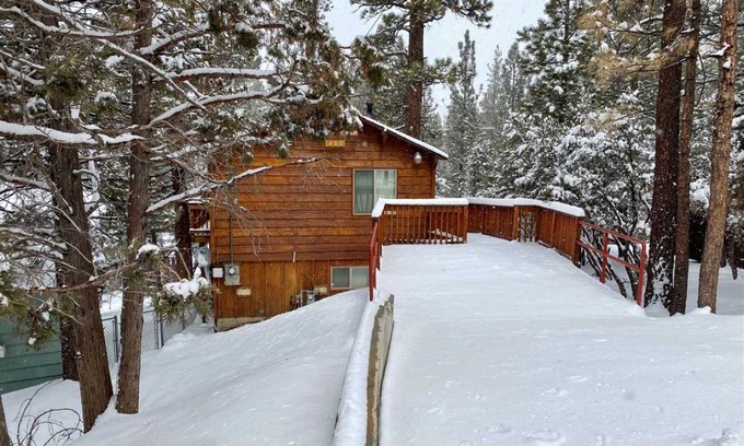 Big Bear City House | 99 m² House ∙ 3 bedrooms ∙ 6 guests