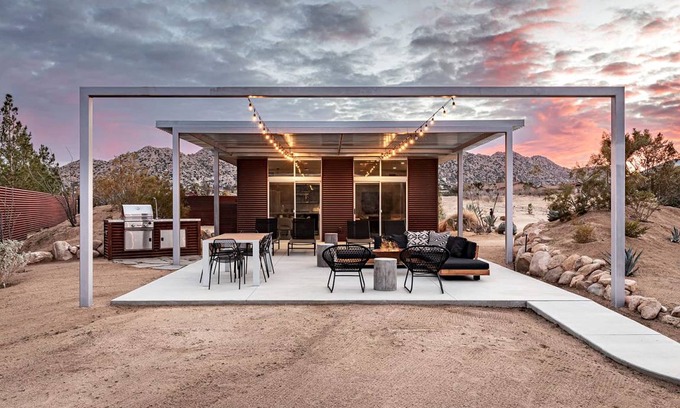 Pioneertown Other | Accommodation ∙ 2 bedrooms ∙ 4 guests