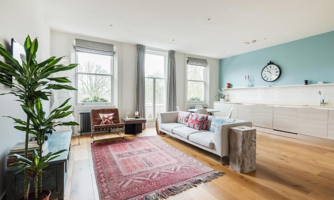 Campden Apartment | Airlie Gardens IV by Onefinestay
