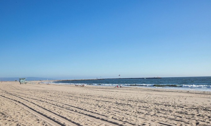 Marina Peninsula Apartment | Airy Marina del Rey 1BR, by beach, bars & shops, by Blueground