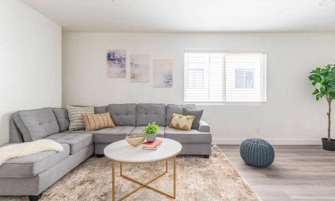 Alhambra Apartment | Apartment ∙ 2 bedrooms ∙ 4 guests