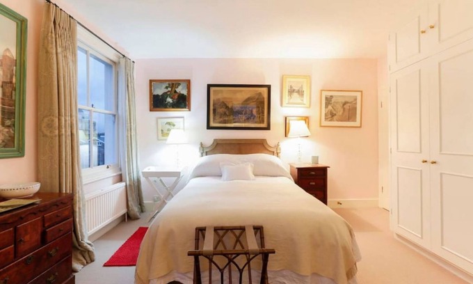 Chelsea Apartment | Attractive Chelsea apartment for four
