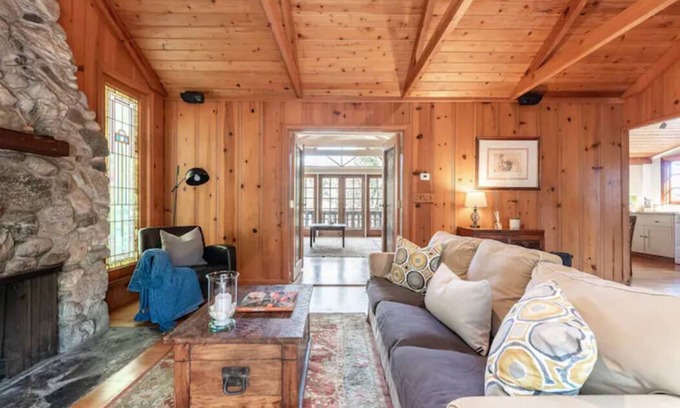 Laguna Beach House | August 30% Off - Village Location - Charming - Walk To Beach.