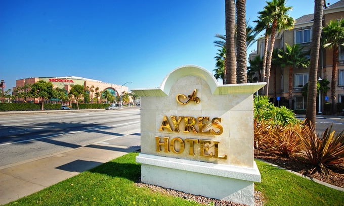 Platinum Triangle Hotel | Ayres Hotel Anaheim